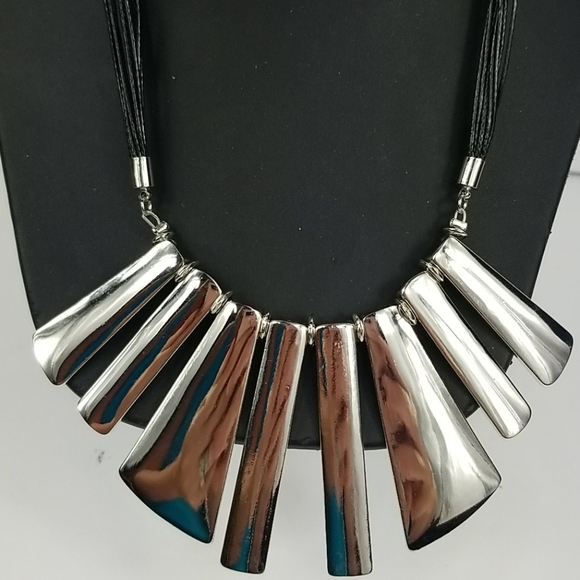 Cato Jewelry - NWT Cato Est 1946 black & Silvertone Necklace Set